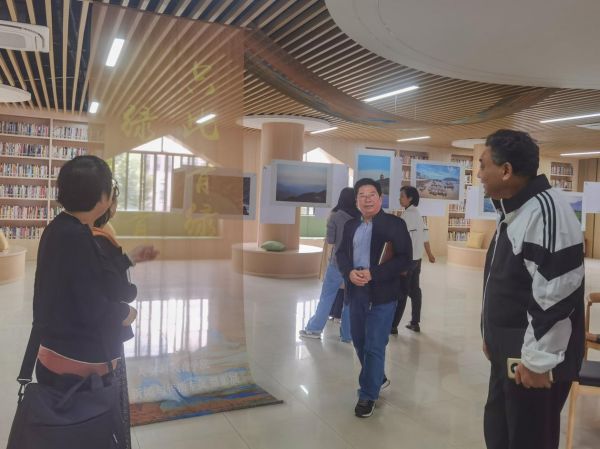 DE274301-7A9E-4CD9-AD87-7C79725EC5DD